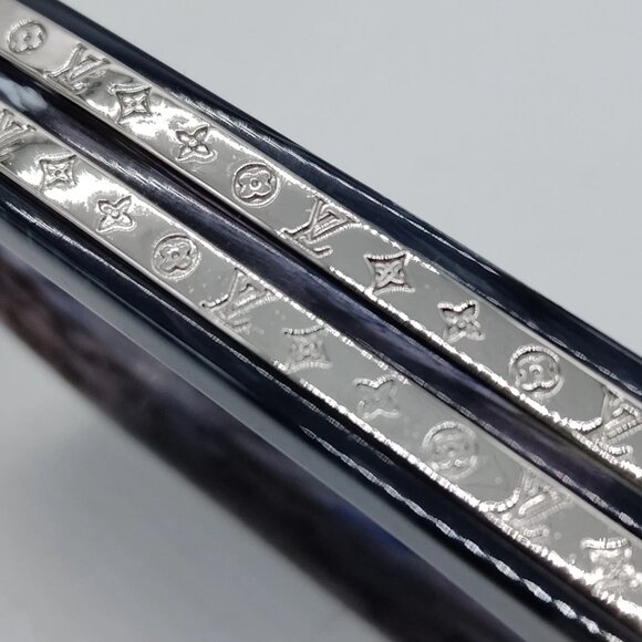 Louis Vuitton Sunglasses Men's Grays 699-060225 - Picture 6 of 9